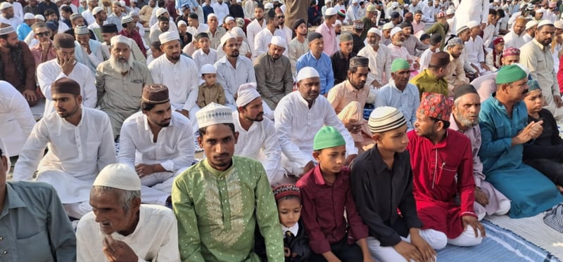 आज ईद उल फित्र पर्व मनाइँदै