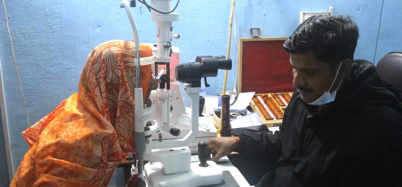 कास्की जिल्ला अदालत परिसरमा निःशुल्क आँखा शिविर : अधिकांशमा आँखाको समस्या