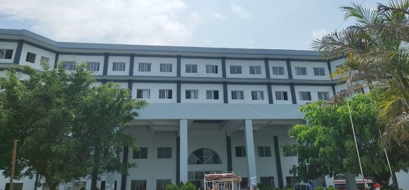 नोबेल कलेजबाट खसेका इन्टर्न डाक्टरको मृत्यु, बुवा भन्छन्ः मानसिक रोगको औषधी खाइरहेका थिए