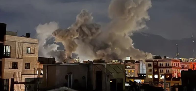 इरानको राजधानी तेहरानमा विस्फोट, इन्टरनेट सेवा पनि बन्द