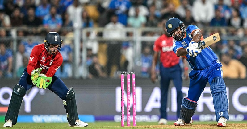 विश्वकप सेमिफाइनल: भारतले इंग्ल्याण्डलाई दियो २५४ रनको विशाल लक्ष्य