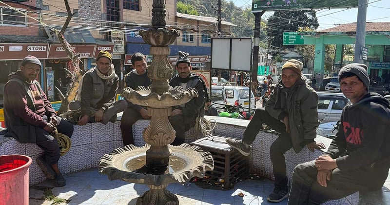 नैनीतालका नेपाली मजदुर भन्छन्, ‘नयाँ सरकारबाट स्वेदशमै रोजगारीको आशा राखेका छौं’