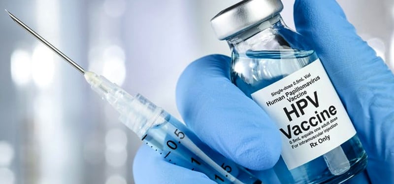 बैतडीका दुई हजार चार सय बढी किशोरीलाई एचपिभी खोप लगाइँदै