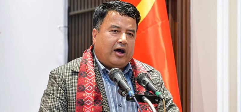 महेश बस्नेतको आक्रोश: रास्वपा समर्थित सरकारको काम भनेर चित्त बुझाउने कि जनविरोध निर्णय मान्ने