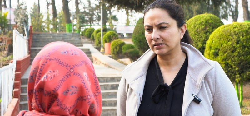 नीशा अधिकारी भन्छिन् : महिलालाई अपमान गरेर राजनीति शुद्ध हुँदैन, लोकतन्त्र बलियो हुँदैन