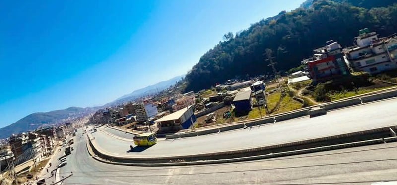 धमाधम विस्तार हुँदैछ गौरवको योजना: सूर्यविनायक–धुलिखेल सडक