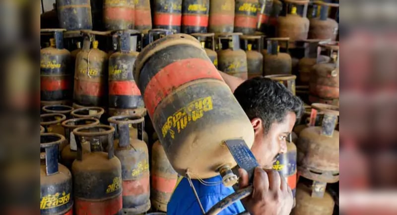 भारतमा खाना पकाउने ग्यास अभाव