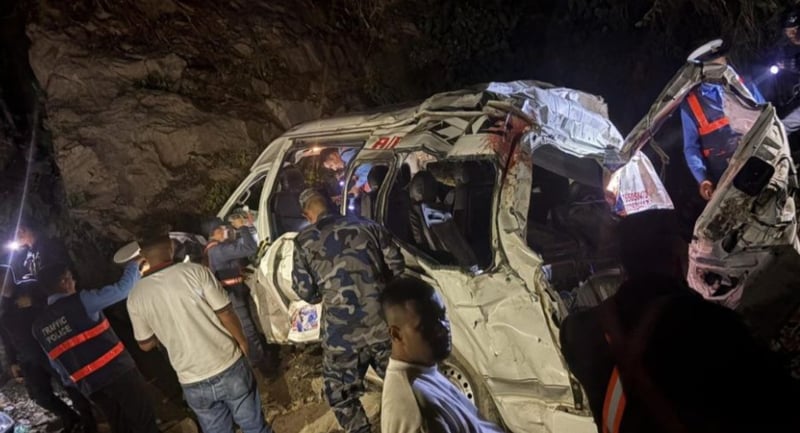 गोरखा माइक्रोबस दुर्घटना अपडेटः सात जना भारतीयको मृत्यु