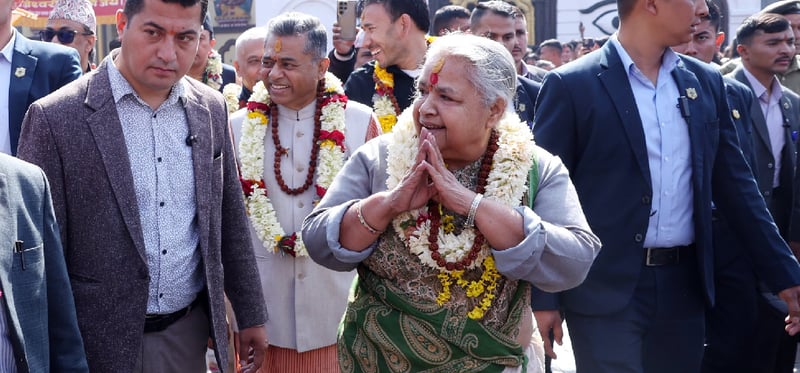 प्रधानमन्त्री कार्कीद्वारा पशुपतिमा रुद्राभिषेक पूजा