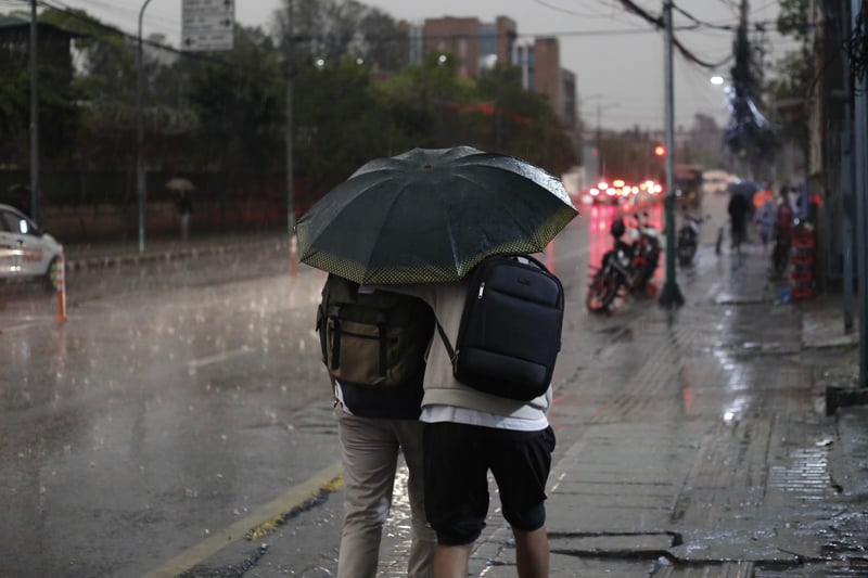 देशका विभिन्न ठाउँमा वर्षा