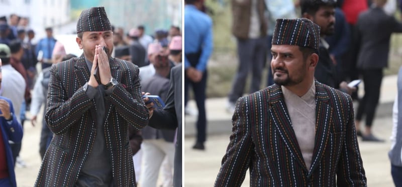 संयोग कि सल्लाह: दुई पूर्वसञ्चारकर्मी एकै पहिरनमा