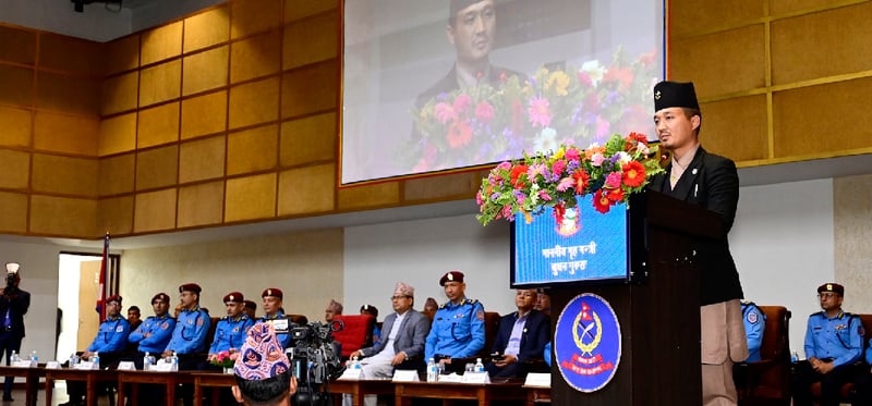 निर्धक्क भएर काम गर्न गृहमन्त्री गुरुङको निर्देशन