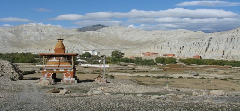 निषेधित क्षेत्रको पदयात्रामा जाँदा समूह नचाहिने