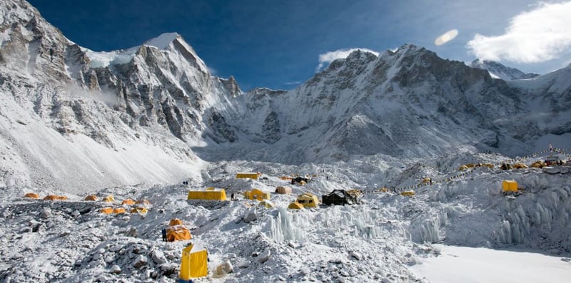 चिसो छल्न बस्ती छाडेपछि सुनसान छ खुम्बू क्षेत्र