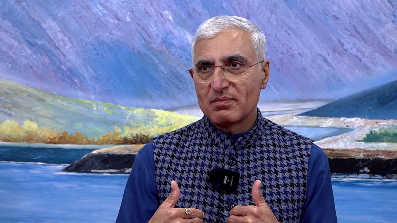 नेपालले योग र ध्यानमा विश्वकै नेतृत्व लिनुपर्छ : एलपी भानु शर्मा