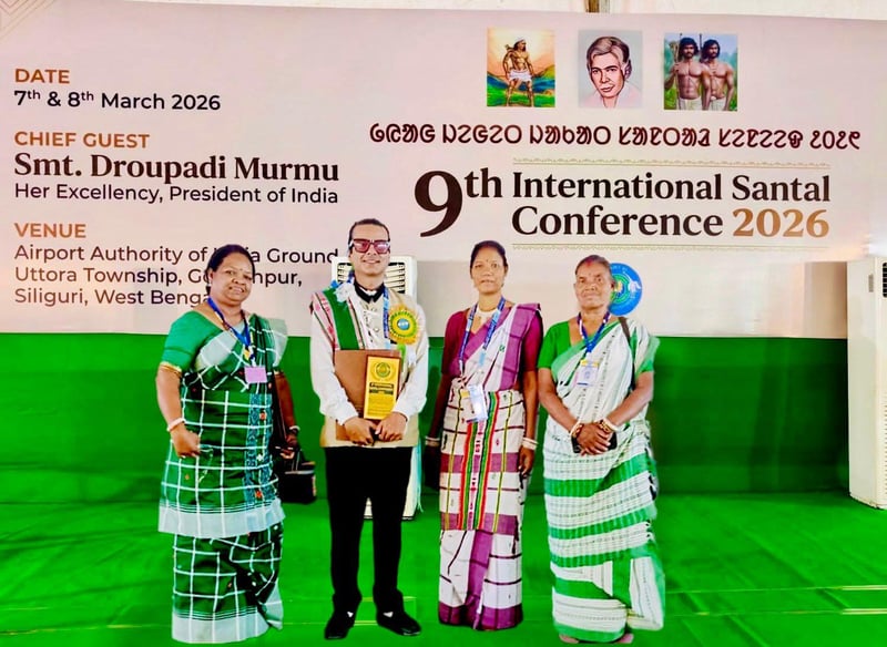 किरण खतिवडालाई भारतको प्रतिष्ठित ‘साधु रामचन्द मुर्मु- पं. रघुनाथ मुर्मु अवार्ड’ प्रदान