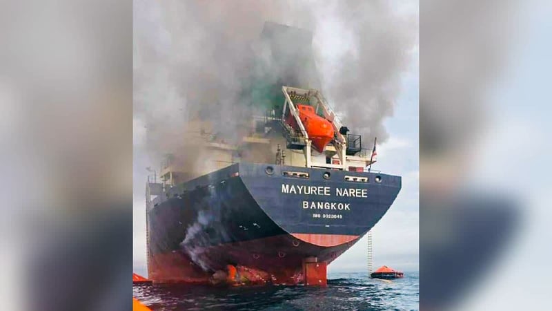 इरानका बन्दरगाहमा १,००० भारतीय नाविक अलपत्र- “जताततै बम बर्सिरहेका छन्, हामीलाई बचाइयोस्”