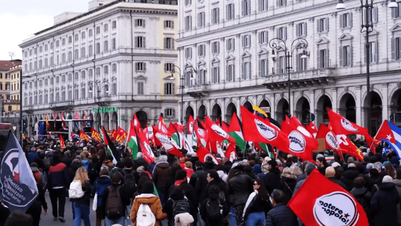 इरान लक्षित सैन्य कारबाहीको विरुद्ध रोममा प्रदर्शन