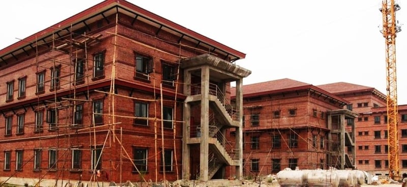 नवनिवार्चित सांसदहरुको सपथ र बैठक पुतली बगैँचाको बहुउद्देश्यीय हलमा