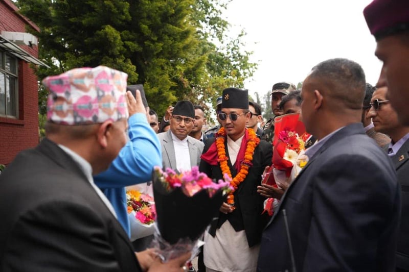 गृहमन्त्री सुधन गुरुङले गरे पदभार ग्रहण