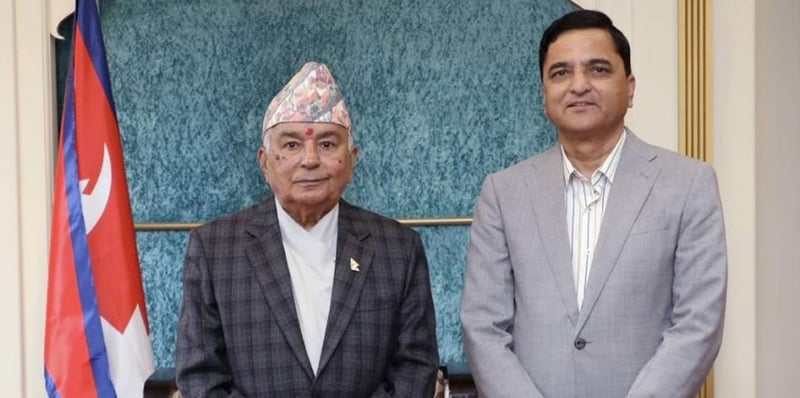 शीतल निवासमा राष्ट्रपति पौडेलसँग योगेश भट्टराईको भेट