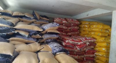 दार्चुलाको नागूमा खाद्यान्न ढुवानी सुरु, मूल्यलाई लिएर स्थानीय असन्तुष्ट