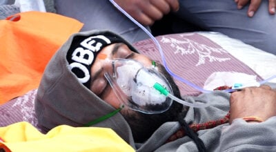 अनशनरत निकोलस भुसालको स्वास्थ्य बिग्रिएपछि वीर अस्पताल लगियो