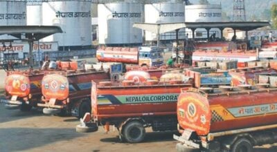 पेट्रोल प्रतिलिटर १५ र डिजेल १० रुपैयाँले बढ्यो