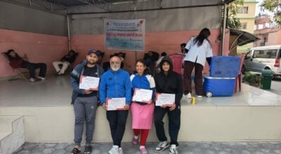 एकै परिवारका ४ जनाले गरे रक्तदान