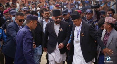 शपथ लिनेबित्तिक्कै आफैं गाडी हाँकेर संसद्बाट बाहिरिए बालेन्द्र