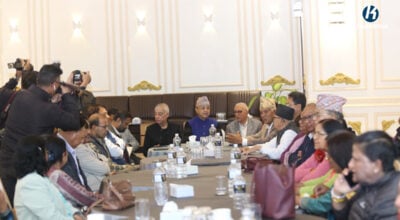 आजका समाचार : सांसदहरूसँग व्यस्त प्रधानमन्त्री, कांग्रेसमा चर्किँदै द्वन्द्व, एमालेले थप आन्दोलन गर्ने र मध्यपूर्व तनाव झन चुलिँदै