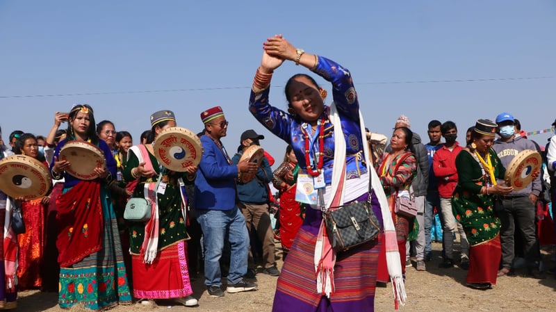 तामाङ समुदायले हर्षोल्लासपूर्वक सोनाम ल्होसार मनाउँदै