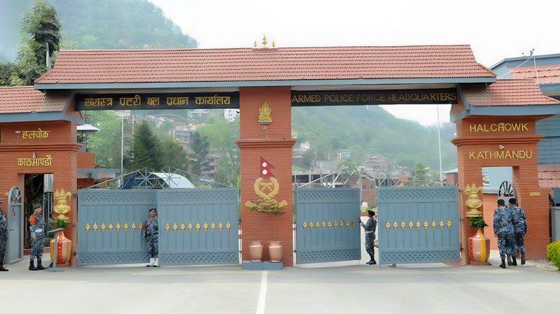 सुरक्षा लापरबाही गरेको भन्दै सशस्त्रका गुल्मपतिसहित सबै कर्मचारीलाई मुख्यालय झिकाइयो