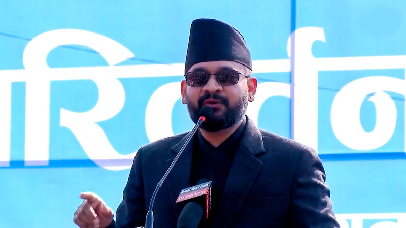 बालेन अस्वस्थ, काठमाडौं फर्किए