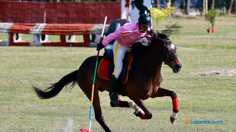 काठमाडौं टुँडिखेलमा घोडेजात्राको रौनक, सेनाको कौसल [तस्वीरहरू]