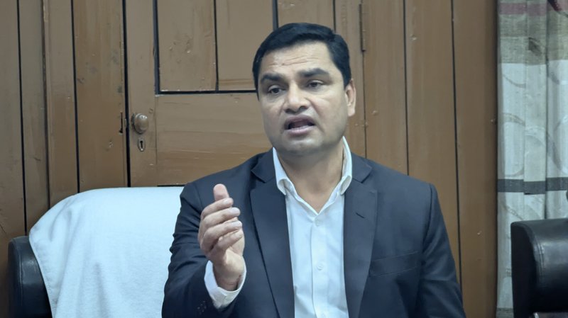 पार्टी सुधारका लागि कांग्रेस महामन्त्री पौडेलले सुझाव मागे