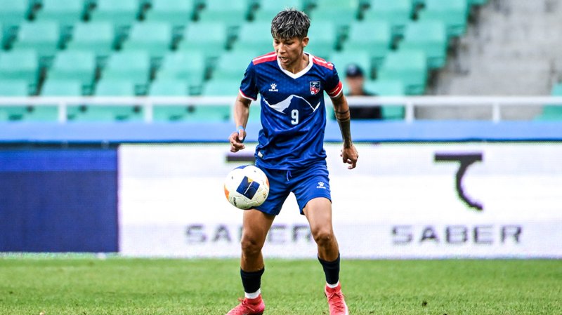 फुटबल स्टार 'साम्बा' को निःशुल्क उपचार गर्ने काठमाडौं मेडिकल कलेजको घोषणा