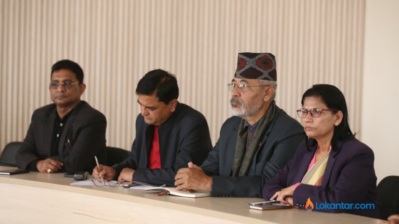 एमालेले ओली पक्राउविरुद्ध राजनीतिक र कानूनी प्रतिवाद जारी राख्ने