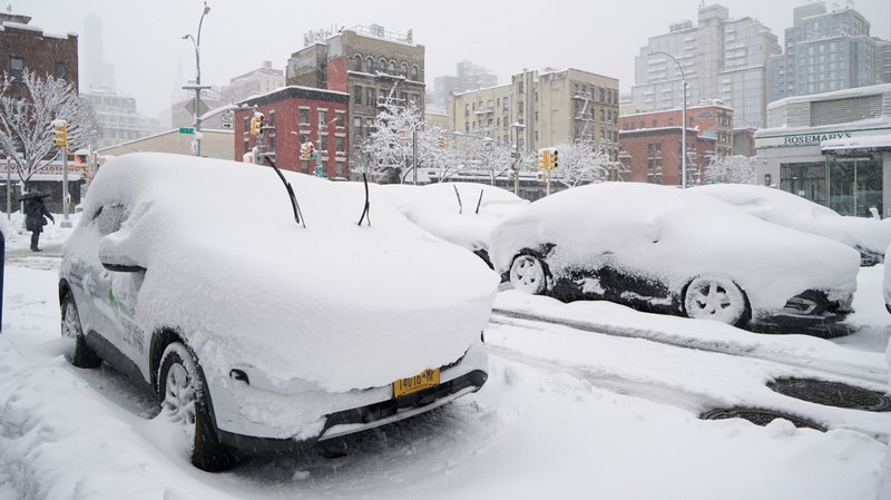 हिमपातका कारण अमेरिकामा ११ हजार उडान रद्द, ५ लाख घरहरू बिजुलीविहीन