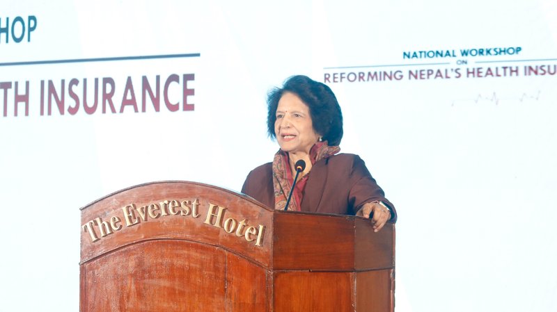 नागरिकको उपचारलाई सहज बनाउन स्वास्थ्य बिमालाई व्यवस्थित गर्न आवश्यक छः स्वास्थ्यमन्त्री गौतम