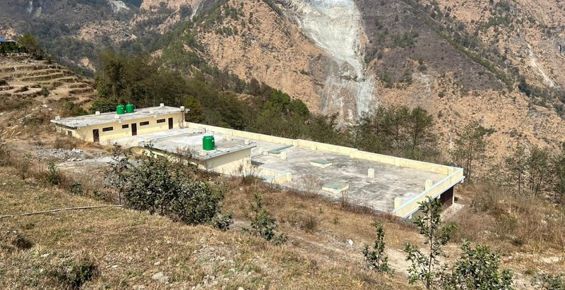 ५ करोड लागतमा अस्पताल भवन बन्यो, न डाक्टर आए न उपकरण