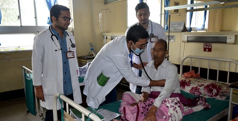 विश्वमै प्रतिस्पर्धी बन्दै नेपालको चिकित्सा शिक्षा, यस्तो छ आईओएम सफलताको रहस्य