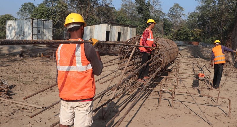 ४२० मिटर लामो नारायणगढ–गैँडाकोट आइकोनिक केबल–स्टेड पुल निर्माणले लियो गति