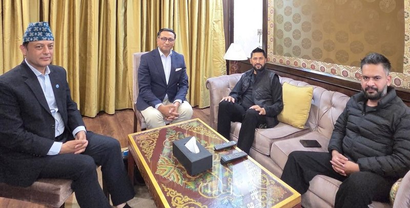 होटलमा मौन बसेर बालेनले गरिरहेका चार तयारी