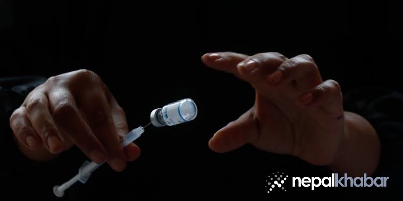 सुर्खेतका ६ हजारभन्दा बढी किशोरीलाई एचपीभी खोप लगाइँदै