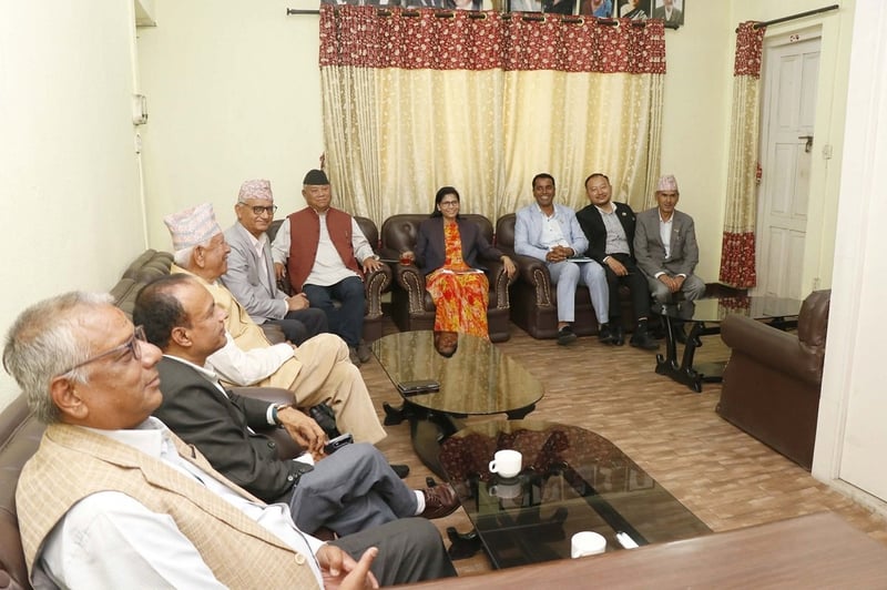 सिंहदरबारमा विपक्षी दलहरूको बैठक जारी