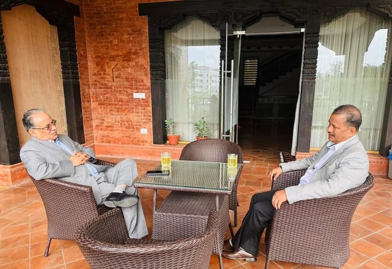 प्रचण्डलाई विप्लवको जवाफ- विचलनकारीले एकताको अपिल गरेको सुहाउँदैन