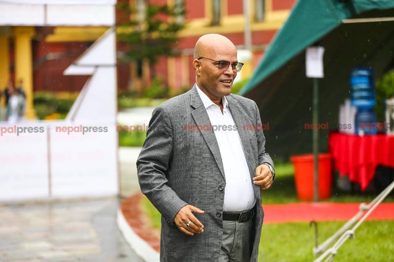 अमरेशकुमार सिंह उद्योगमन्त्री