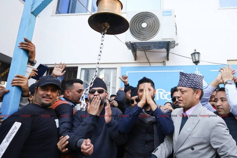 रास्वपाको केन्द्रीय कमिटी बैठकमा पहिलो पटक सहभागी हुँदै बालेन