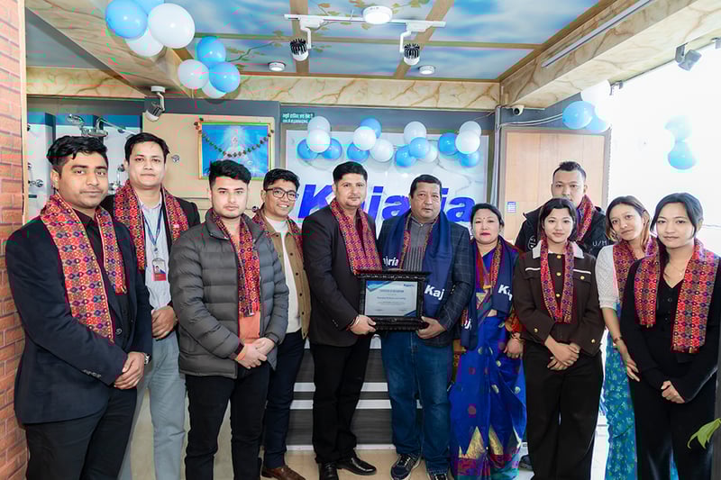 कजारियाको बनेपामा नयाँ शोरूम उद्घाटन